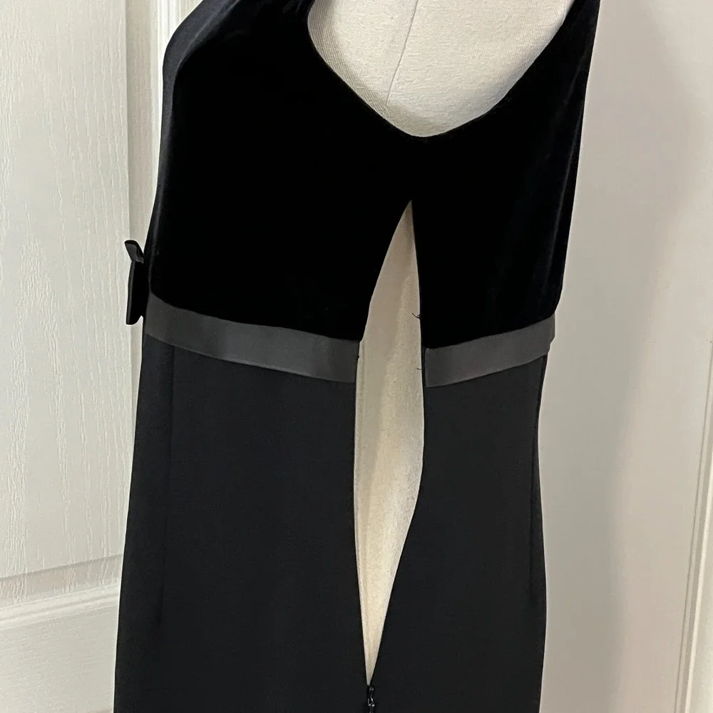 VTG Ann Taylor Woman's Dress Sz 6 Black Velvet Bow Sheath Minimalist USA Evening - Picture 4 of 9